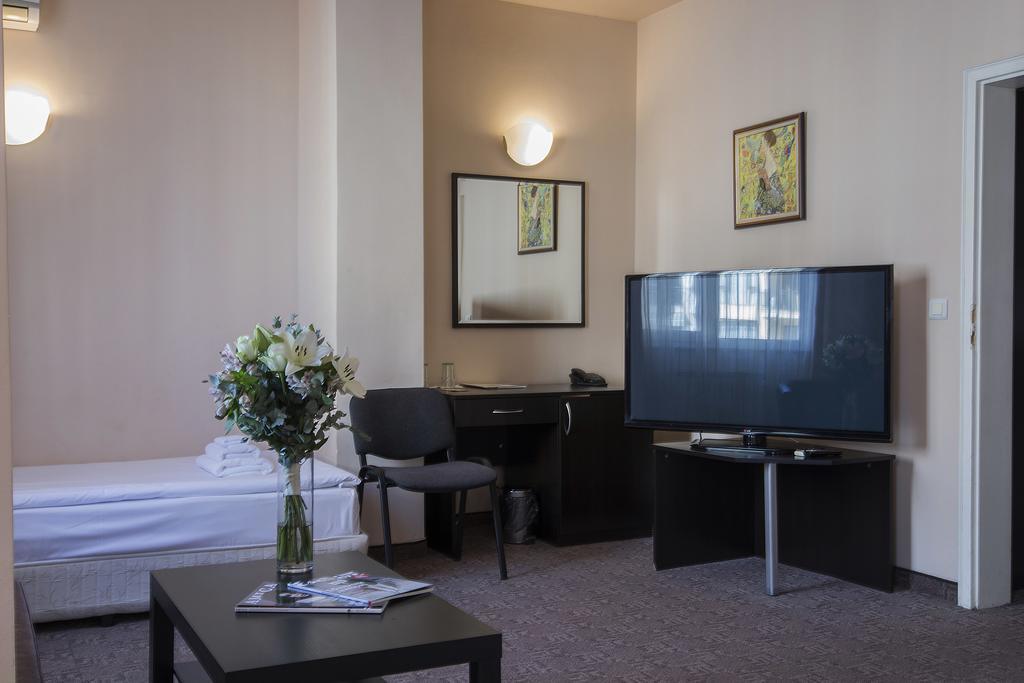 Hotel City Inn Sofia Extérieur photo